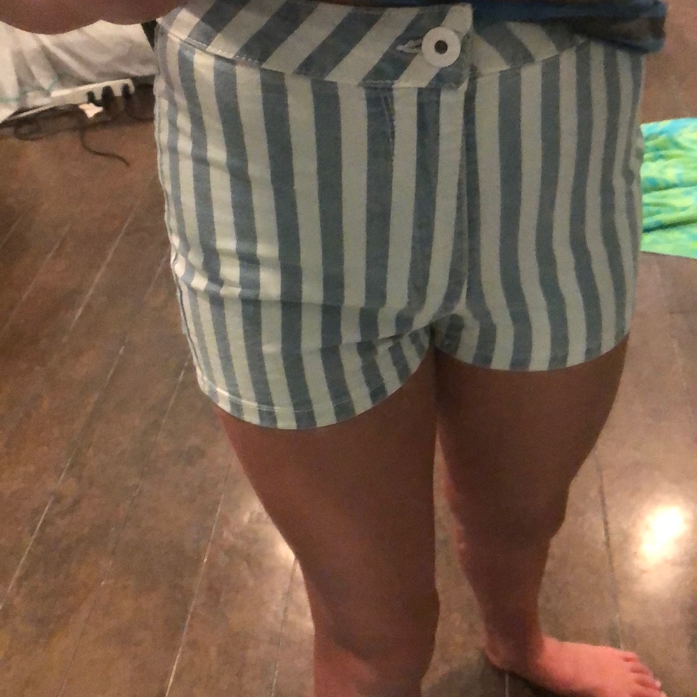 Bullhead Denim high waisted striped jean shorts